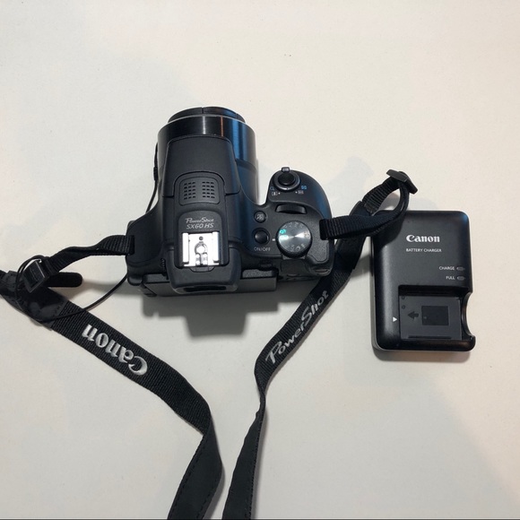 Canon Powershot SX60 16.1MP Digital Camera - Picture 2 of 6